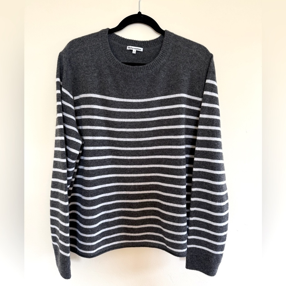 REFORMATION Cashmere Boyfriend Sweater In Grey/White Stripe sz M
